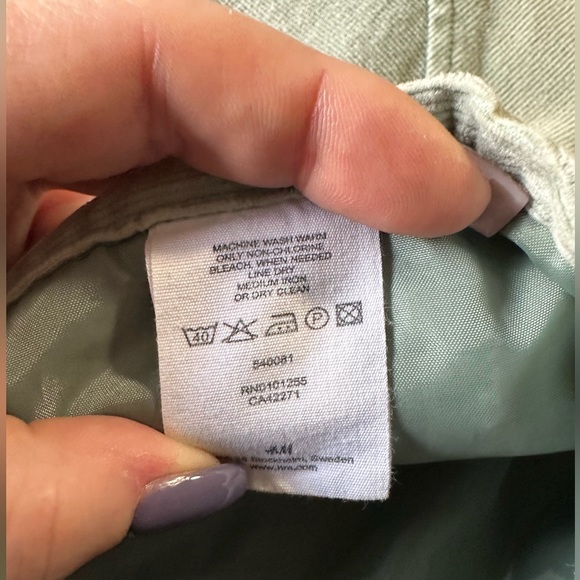 Beautiful corderoy mint green flare skirt - Picture 2 of 4